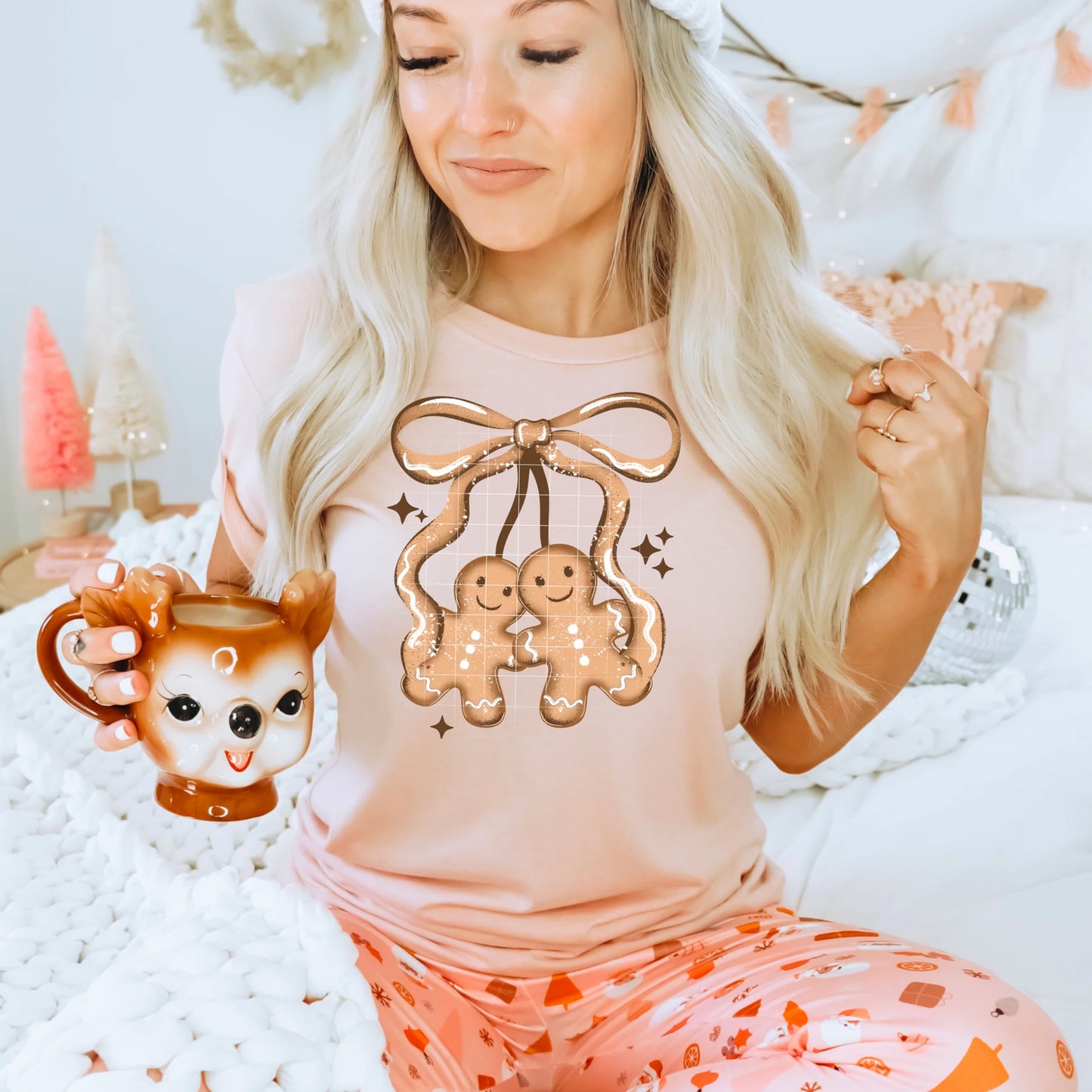 Gingerbread Bow Cherries